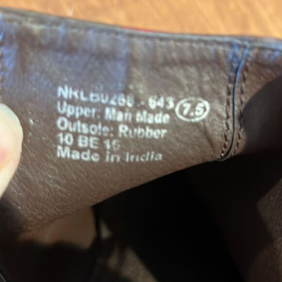 Not Rated women’s ankle boots size 7.5. - Picture 5 of 7